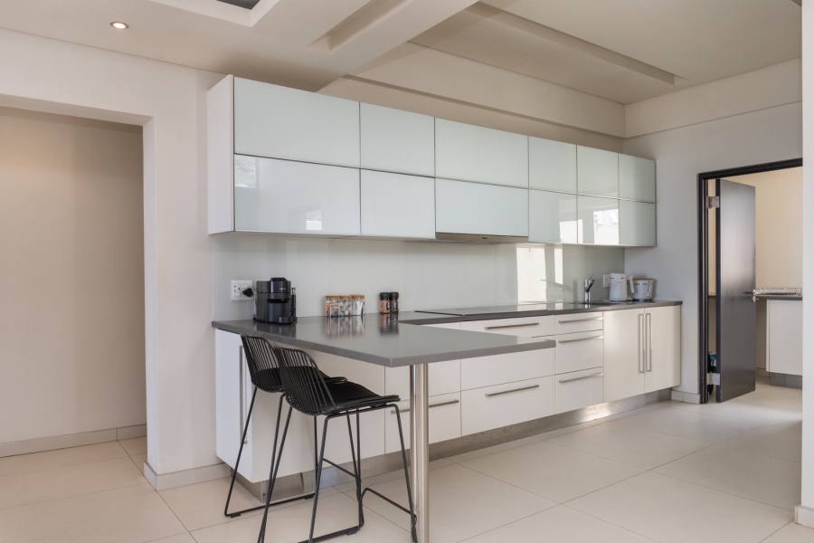 To Let 3 Bedroom Property for Rent in Camps Bay Western Cape